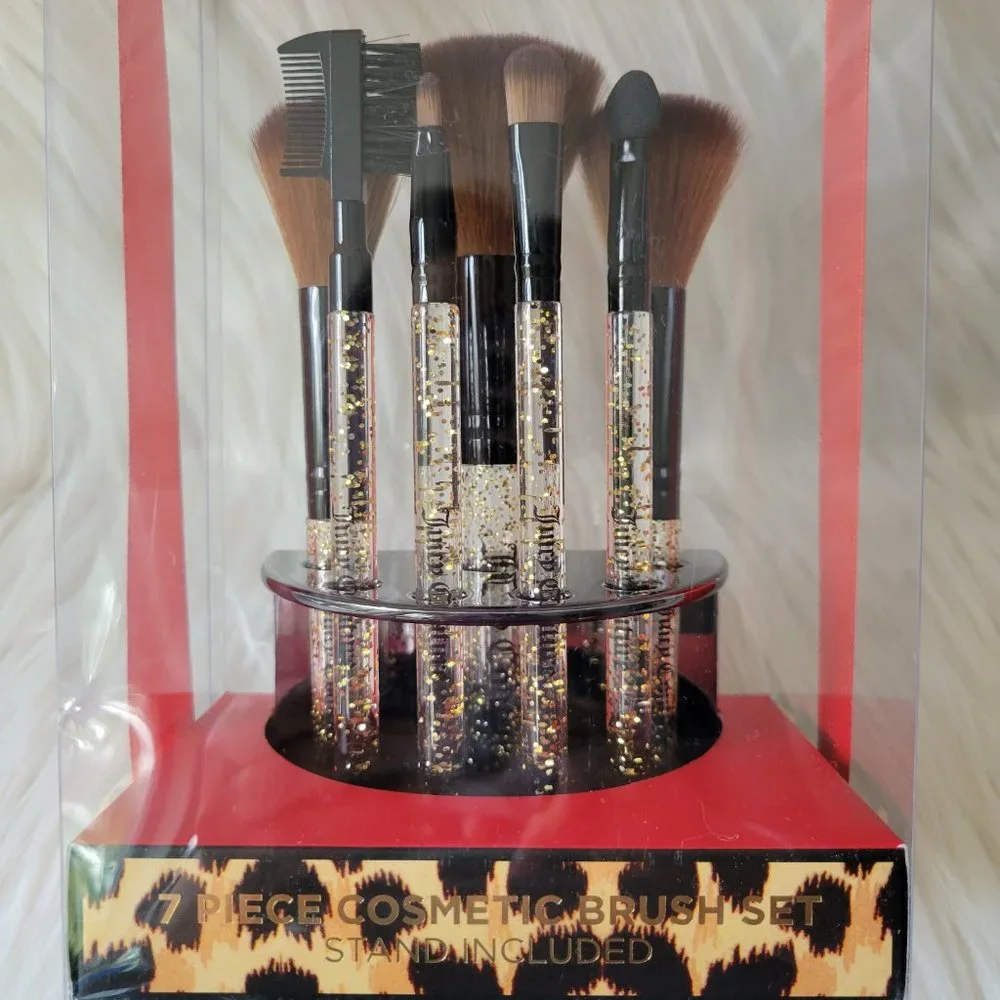 Juicy Couture 7 Piece Cosmetic Brush Set